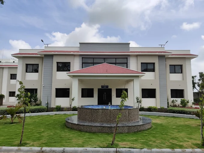 Leelavati Naturecure and Yoga Research Center - Jamnagar