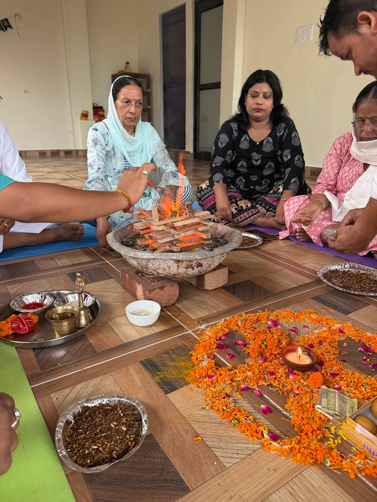 Earth Roots 7 days Ayurveda Retreat in Rishikesh