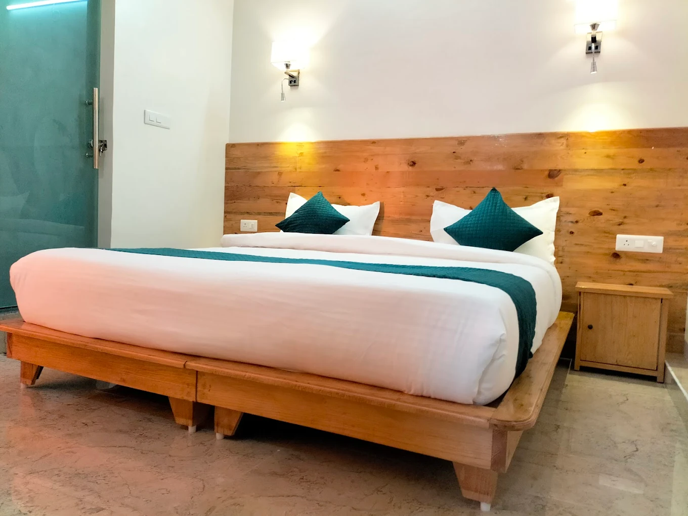 Earth Roots 7 days Ayurveda Retreat in Rishikesh